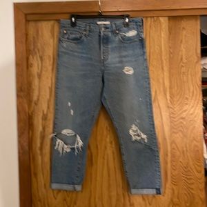 Levi’s wedgie, size 31, great condition, crop